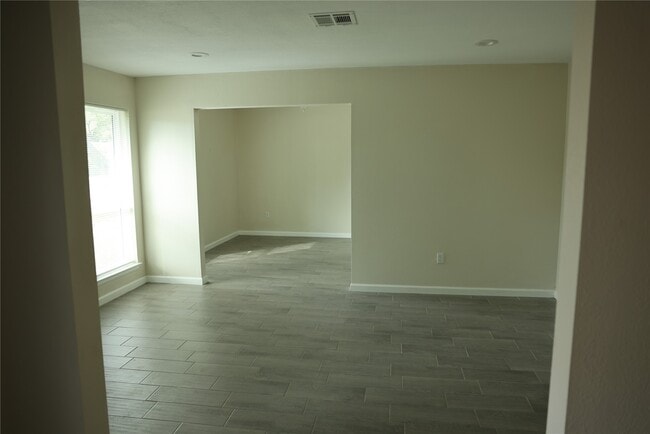 Building Photo - 1038 Cottage Oak Ln