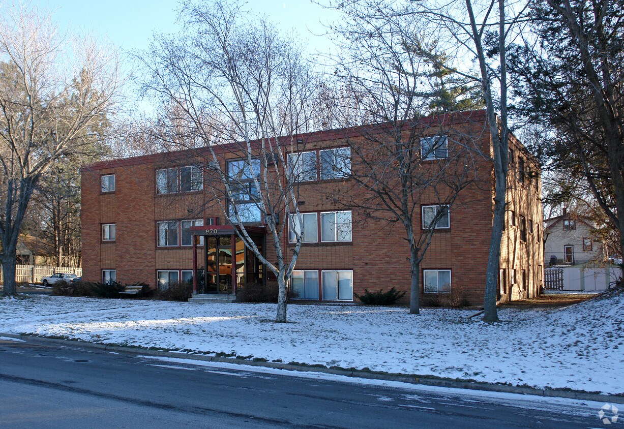 Primary Photo - 970 43 1/2 Ave NE