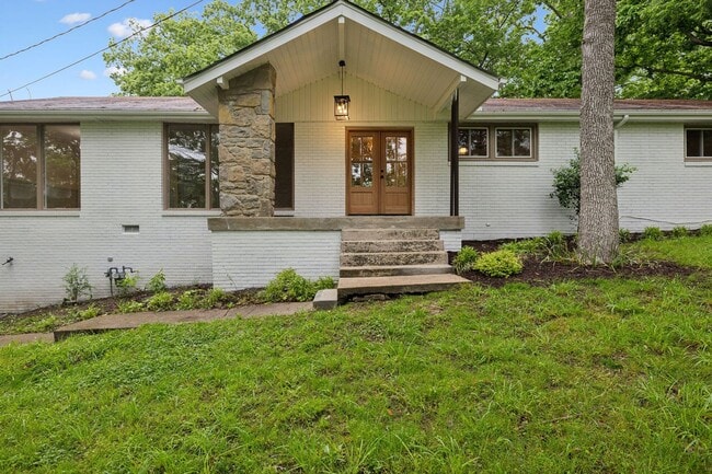 Photo - 909 Plateau Pkwy House