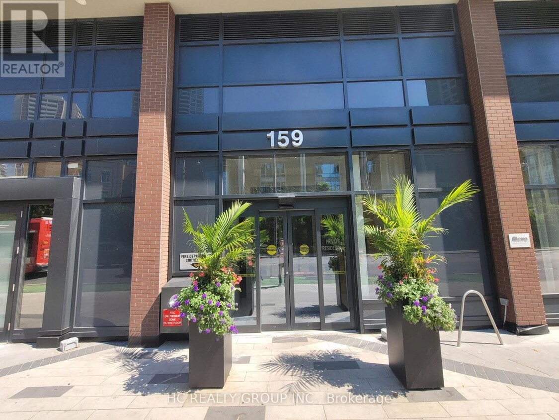 Photo principale - 159 Wellesley St E