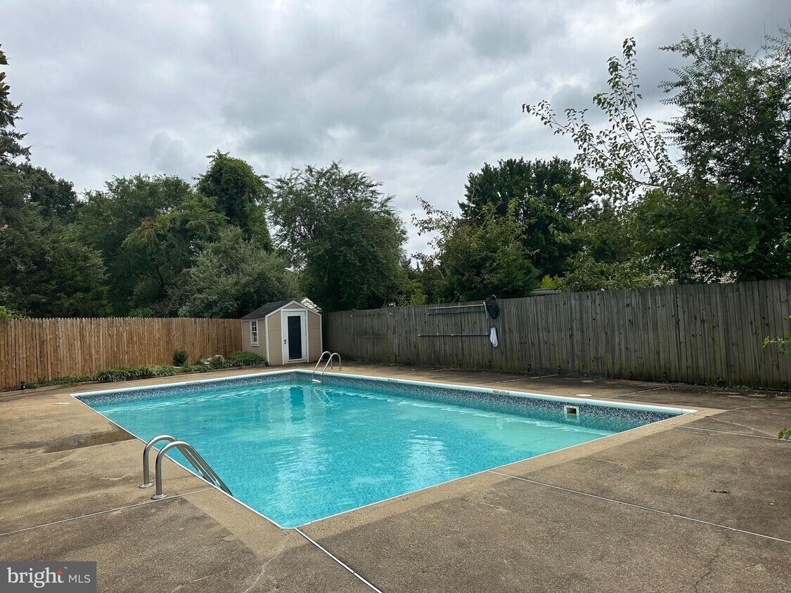 9343 Kite St, Burke, VA 22015 House for Rent in Burke, VA