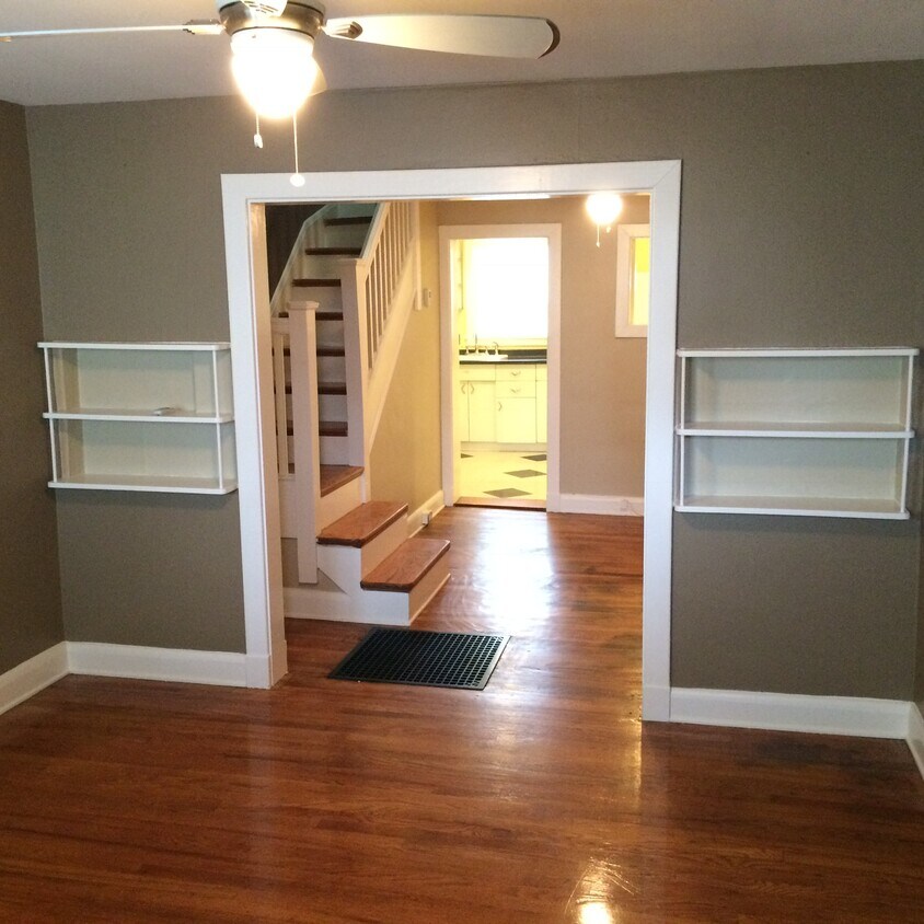 Foto principal - 3351 Falls Rd