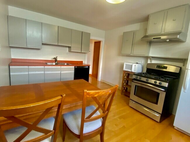 Foto del edificio - 54 Webster Ave