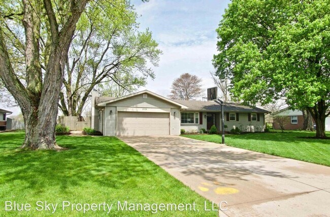 Building Photo - 3 br, 2 bath House - 8104 W Greenview Dr