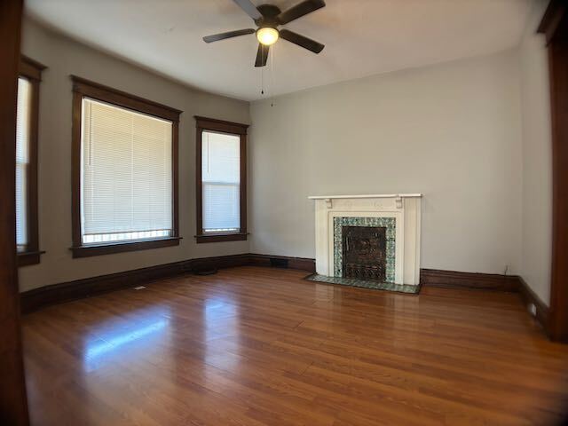 Building Photo - Large Home near Bradley University