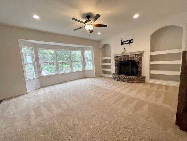 Building Photo - 3371 Amber Heights Ln