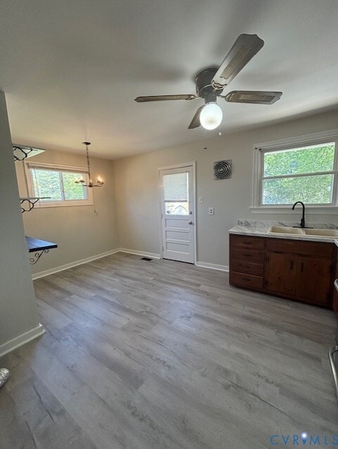 Foto del edificio - 9721 Drexel Ln