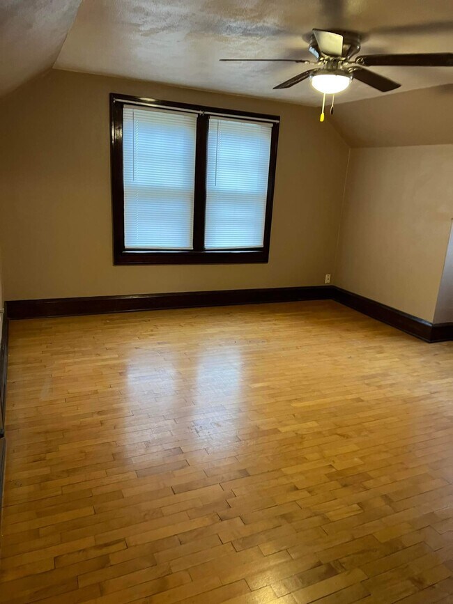 1404 N Drew St, Appleton, WI 54911 House Rental in Appleton, WI