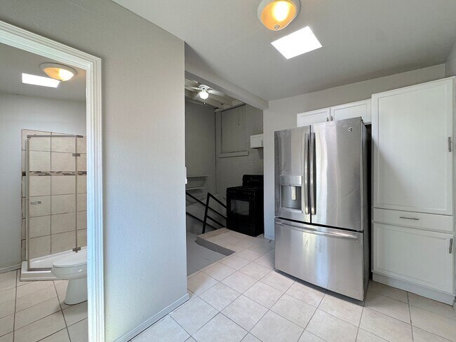 Foto del edificio - 3512 Clifton Ave