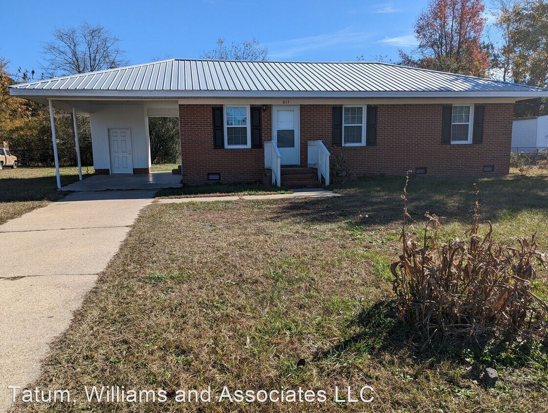 3 br, 1 bath House 817 Fox Street House Rental in Elizabethtown, NC