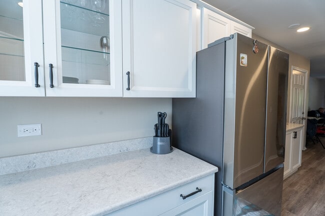 Building Photo - 774 Terrace Ct