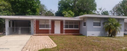Building Photo - 525 Tarragona Way