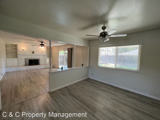 Building Photo - 3 br, 2 bath House - 3273 W. Roberts Ave