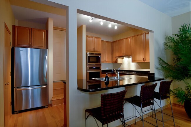 Foto del edificio - 2039 N Lincoln Ave