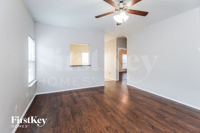 Foto del edificio - 1309 Alder Tree Ln