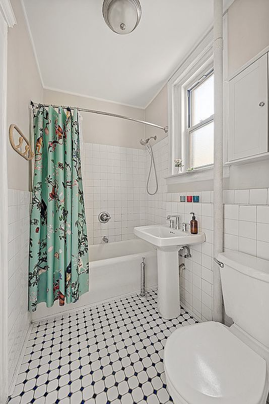 Photo - 19 Fiske Pl Apartment