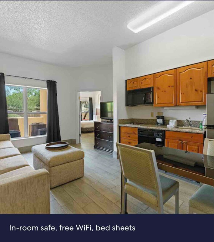 Foto principal - 9880 N Scottsdale Rd