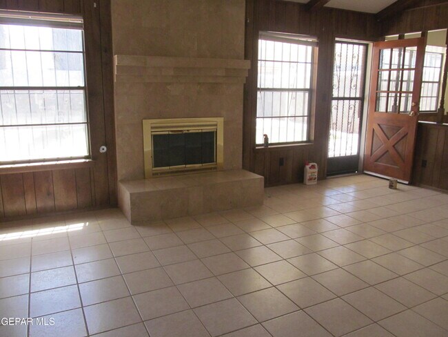 Foto del edificio - 3404 Itasca St