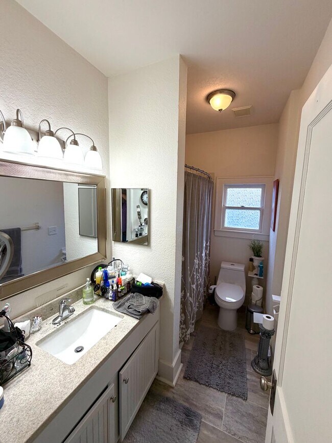 Foto del edificio - 1616 Ferris Ave