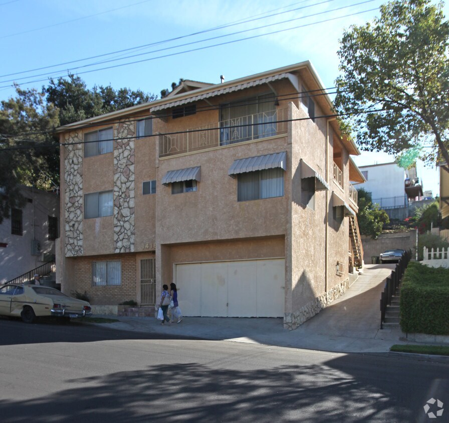 Primary Photo - 1418 Portia St