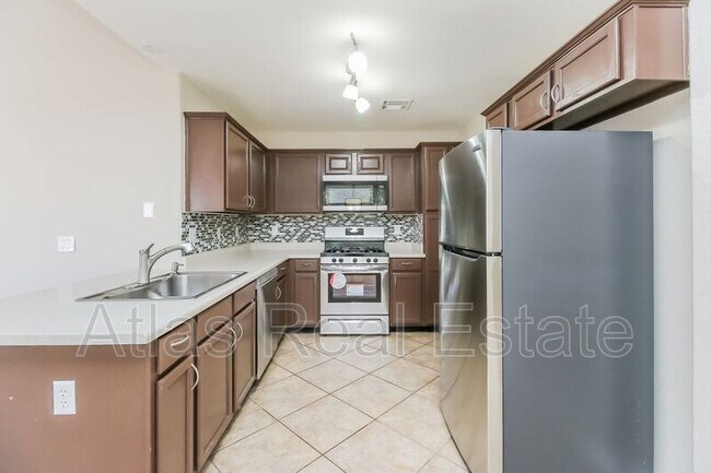 Foto del edificio - 8658 E Capri Ave