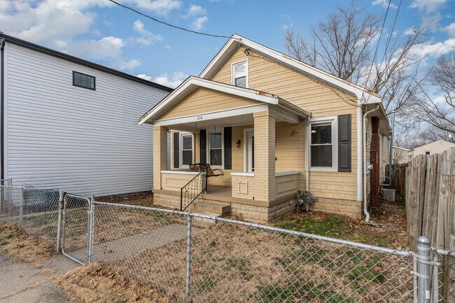 Building Photo - 238 Shelby St