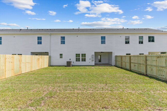 Building Photo - 212 Clifton Dr