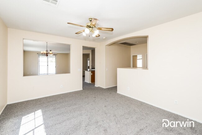 Building Photo - 5727 Bear Springs St