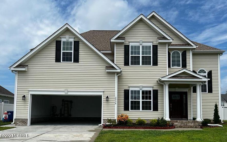 Foto principal - 2236 Birch Hollow Dr