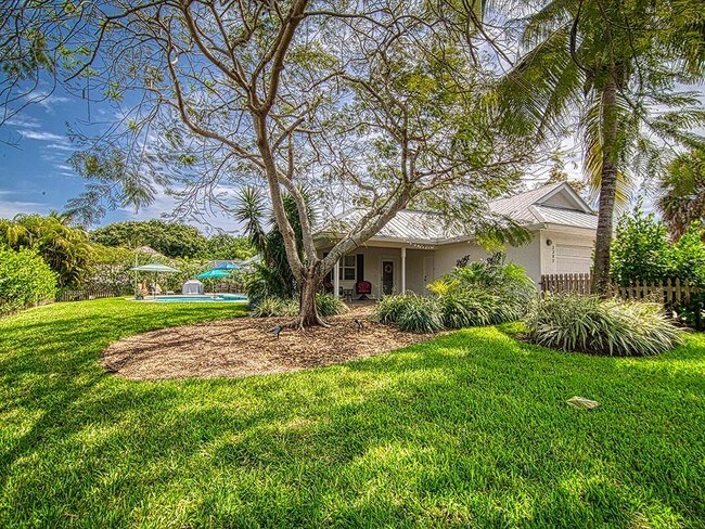 Foto del edificio - 2285 SE St Lucie Blvd