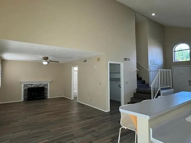 Building Photo - 15002 S 27th Way