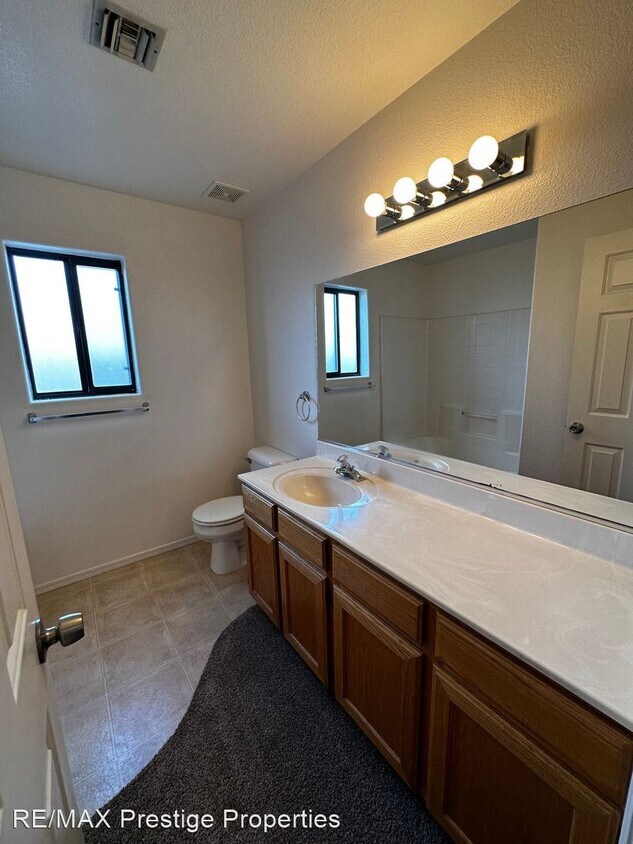 3 br, 2 bath House 3232 Eagle Rock House Rental in Kingman, AZ