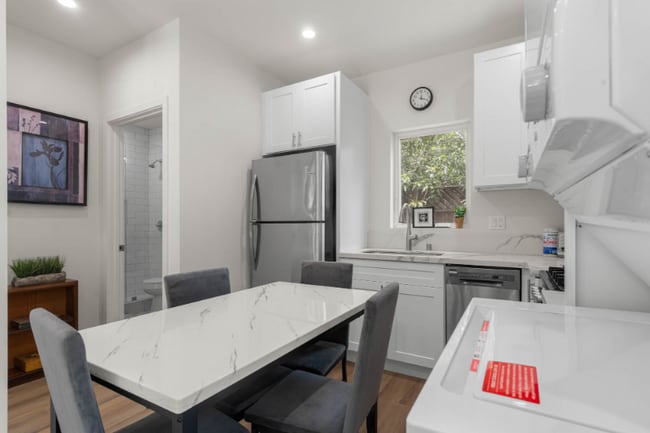 Foto del edificio - 1535 S Ogden Dr