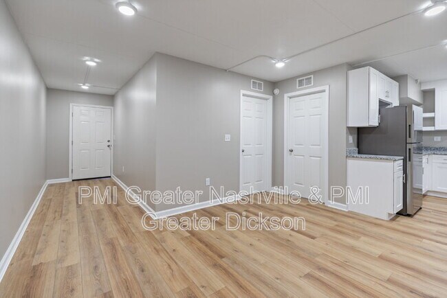 Building Photo - 201 Sylvis St