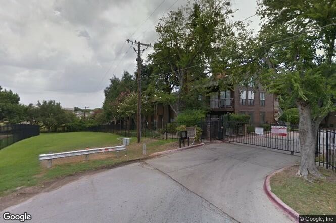 Primary Photo - 7522 Holly Hill Dr