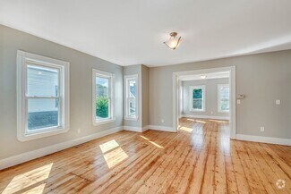 Building Photo - 48 Ashland St
