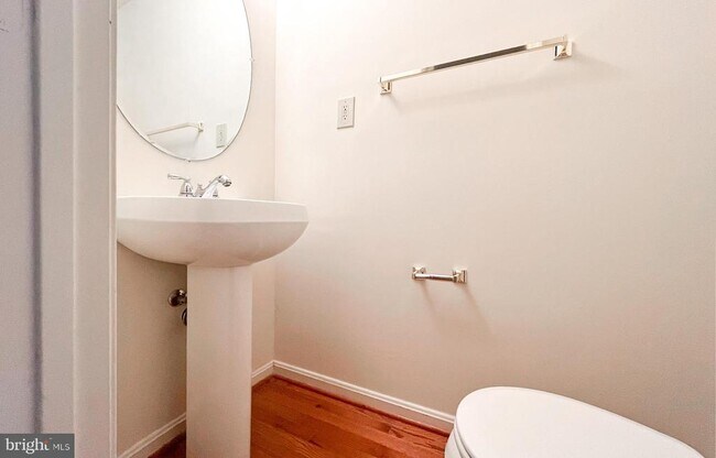 Building Photo - 2058 Pieris Ct