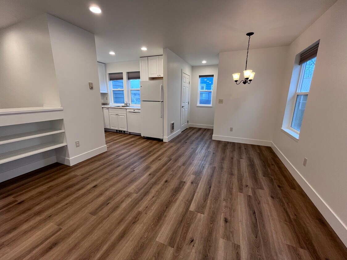 Foto principal - 1031 4th Ave W