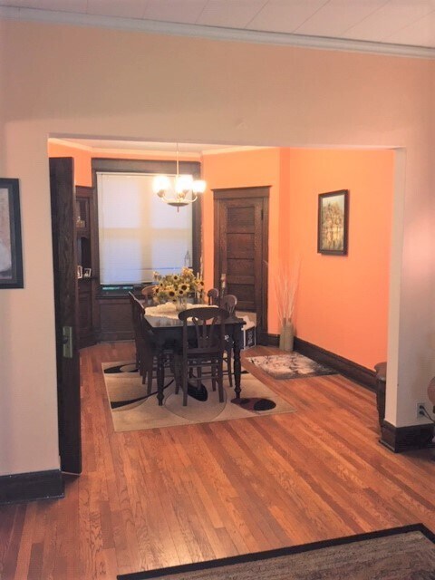 Foto del edificio - 2206 W Berteau Ave
