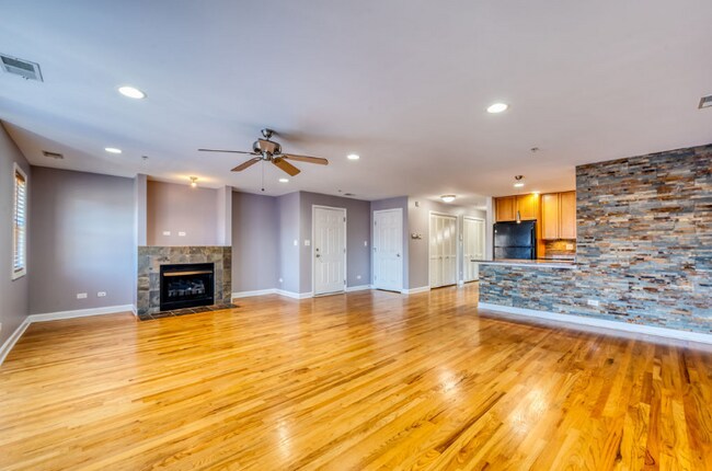 Foto del edificio - 7707 W Westwood Dr