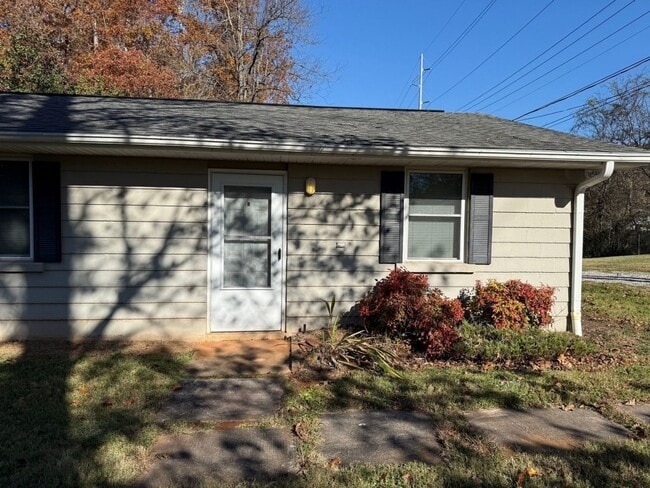 Building Photo - 5200 John Hall Rd