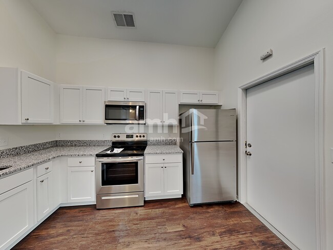 Building Photo - 11429 Kenley Cir