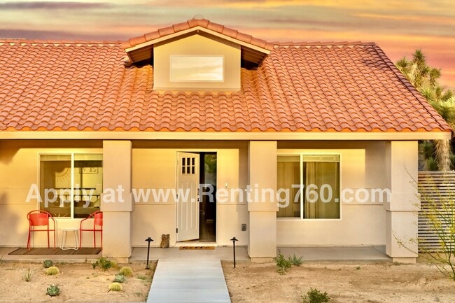 Building Photo - COMING SOON - Modern 4 Bedroom 2 Bathroom Home In Storey Park!