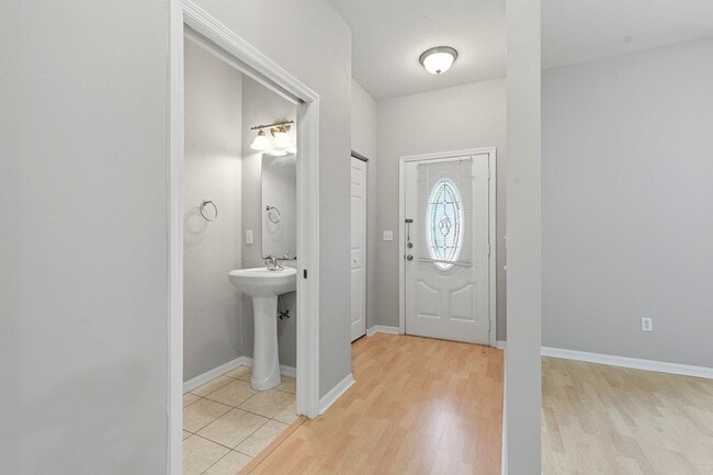 Building Photo - 162 SW 145th Dr