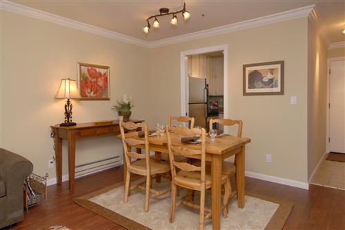 Foto del edificio - 1221 Oak Grove Ave
