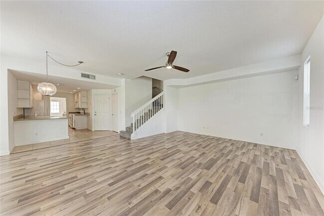 Building Photo - 1501 Napoli Dr W