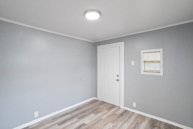 Foto del edificio - 3/2 NEWLY  ****MOVE IN READY**** Apply Tod...