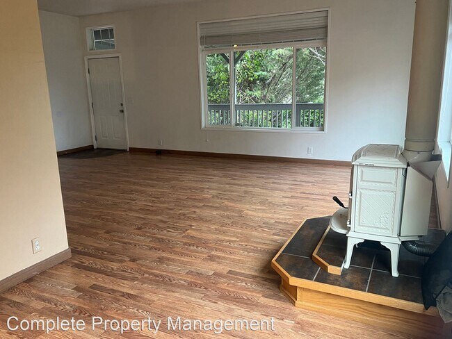 Building Photo - 3 br, 2 bath House - 18350 Hwy 238