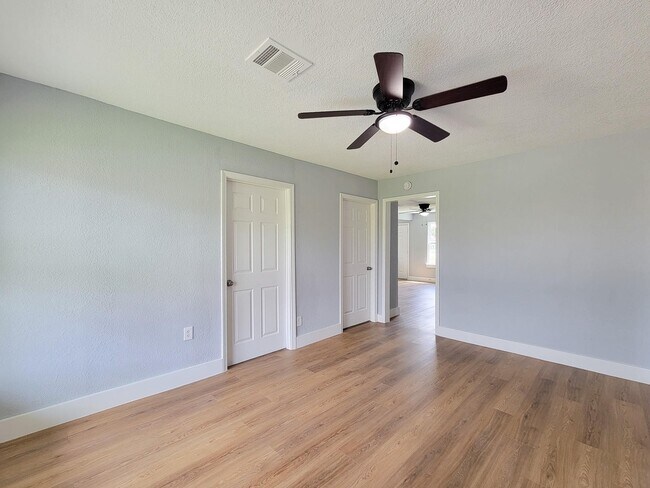 Foto del edificio - 4538 Clover St