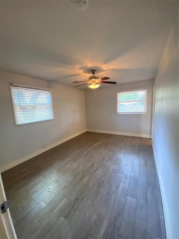 Building Photo - 819 Loganwood Ave